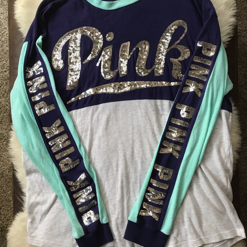 PINK Victoria’s Secret Long Sleeve